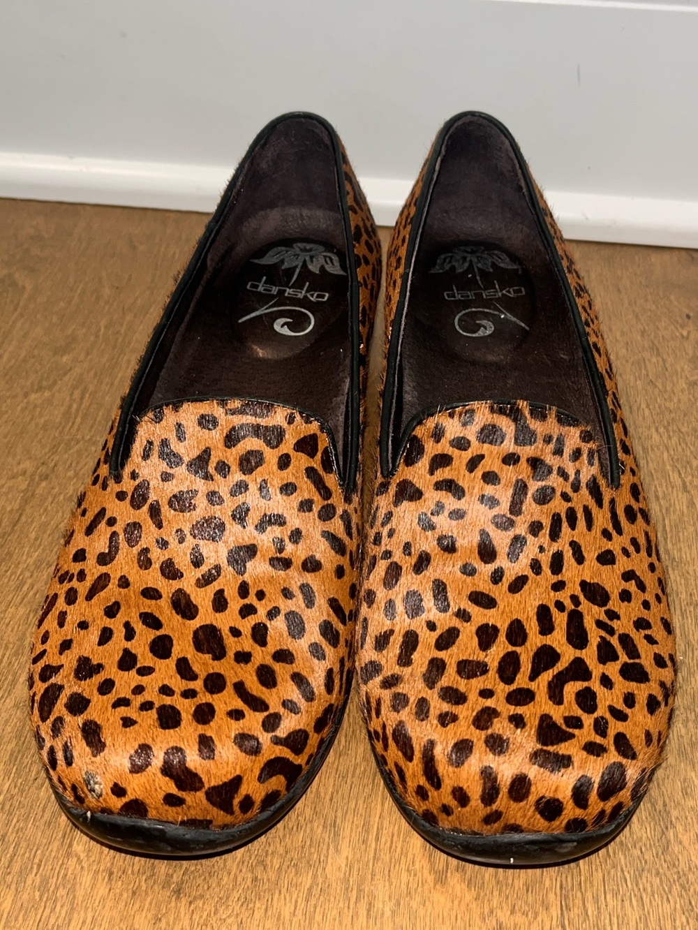 Dansko Olivia Cheetah /Leopard Print Calf Hair Comfort Flats US 7.5-8 Euro 38